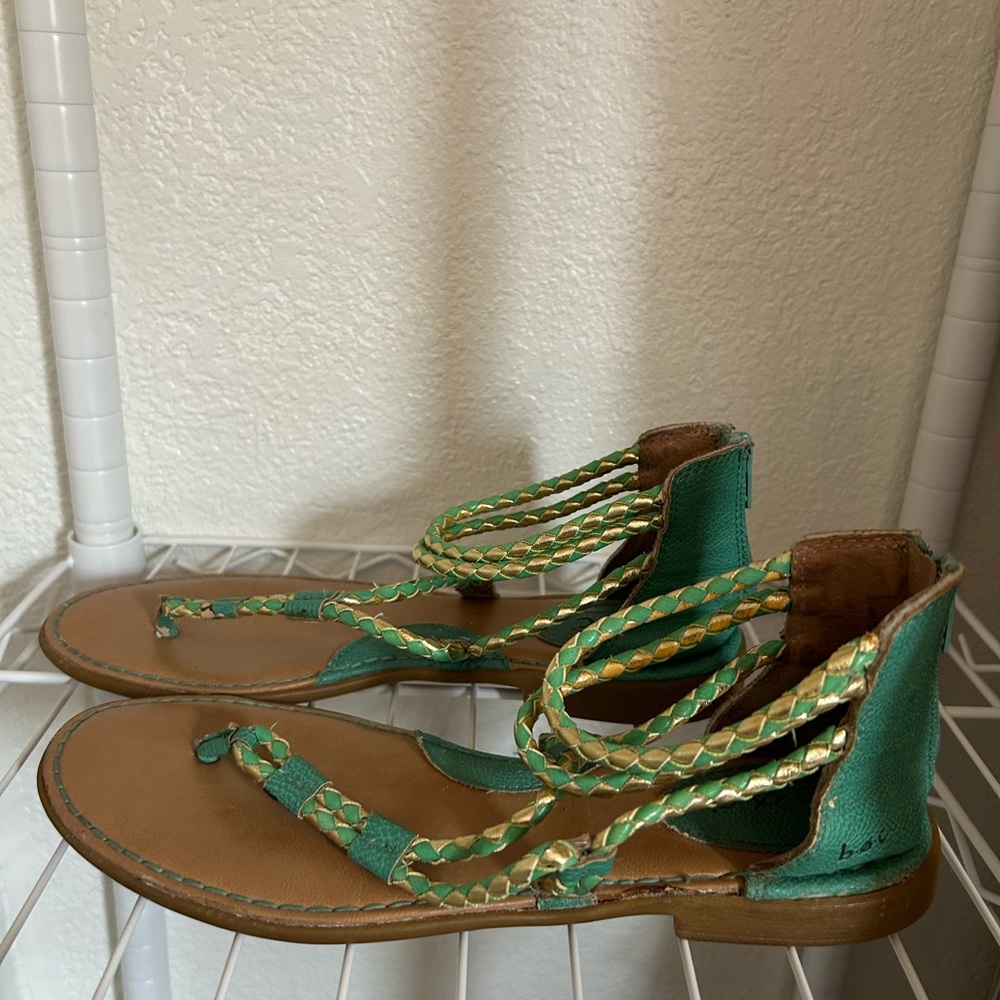 boc Woven Green and Tan Sandals
